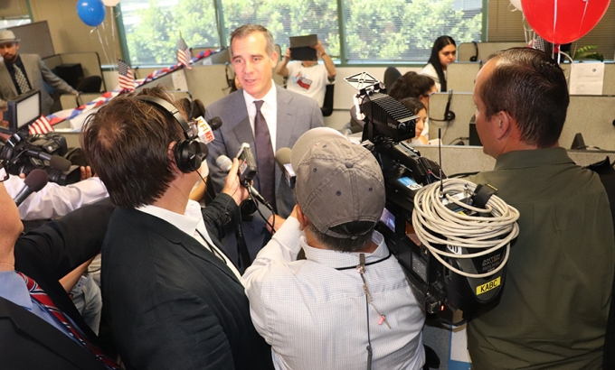 Mayor at NALEO phone bank promo day.